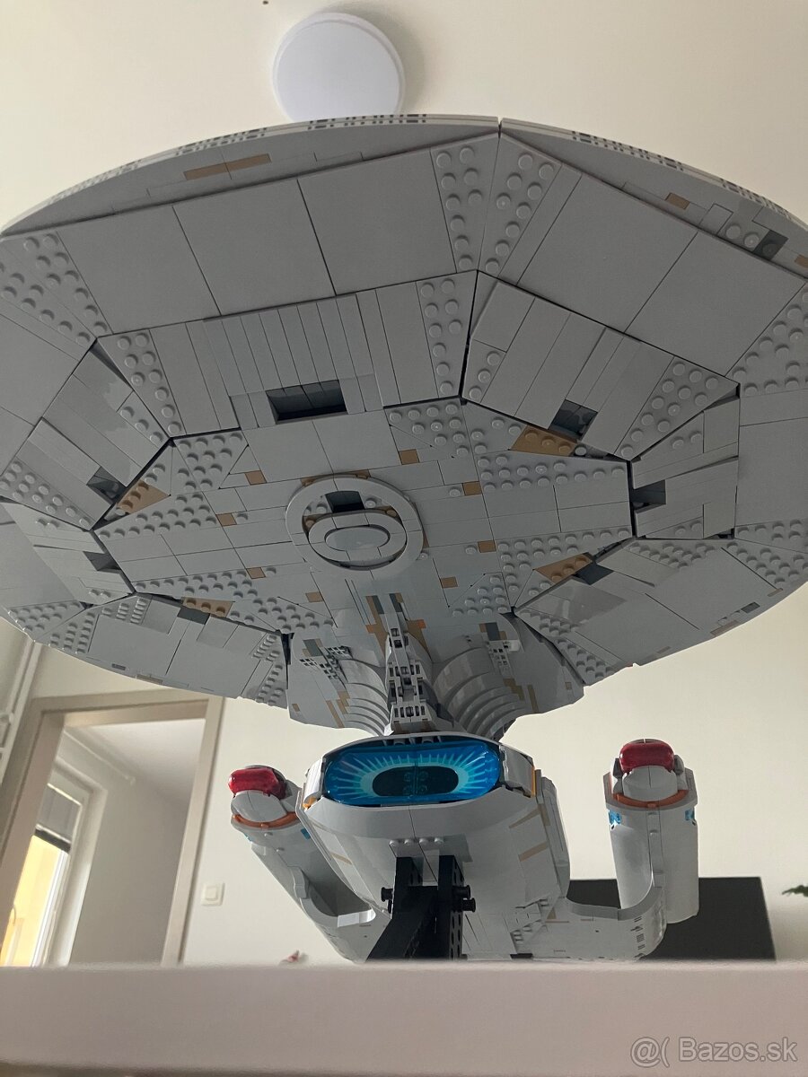 Lego 10356 Star Trek Enterprise - 2