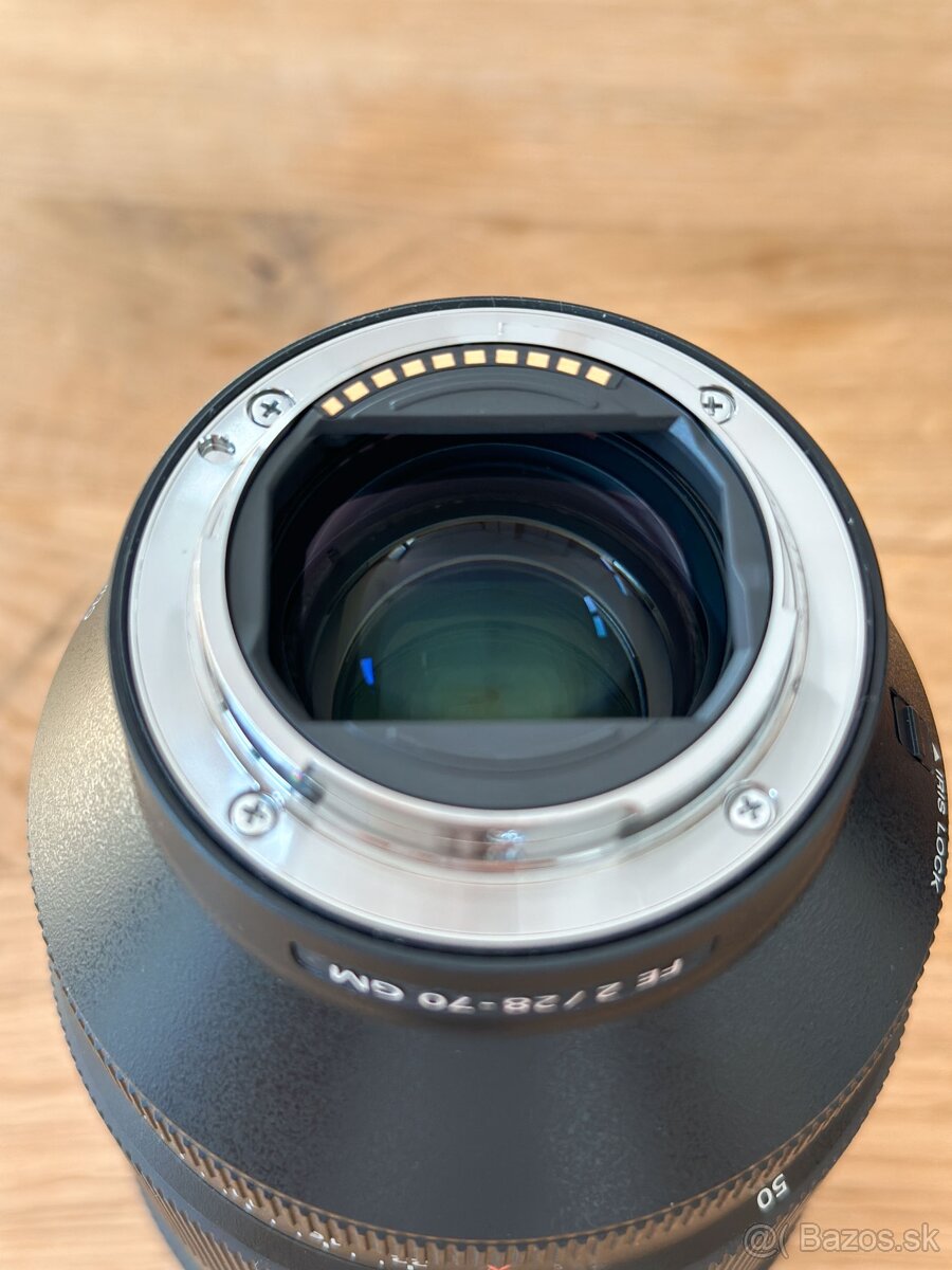SONY FE 28-70mm f/2 GM - 2