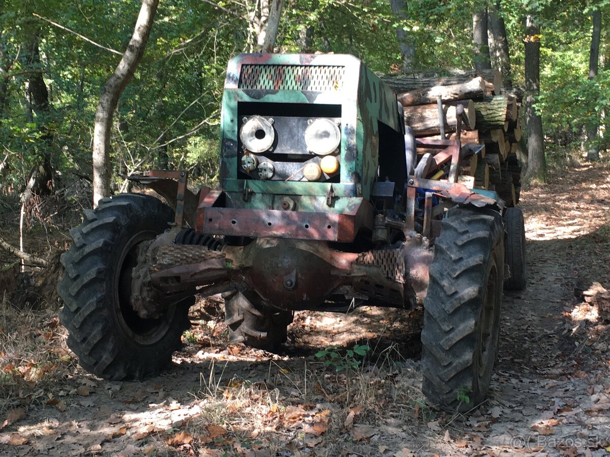 Malotraktor 4\4 - 2