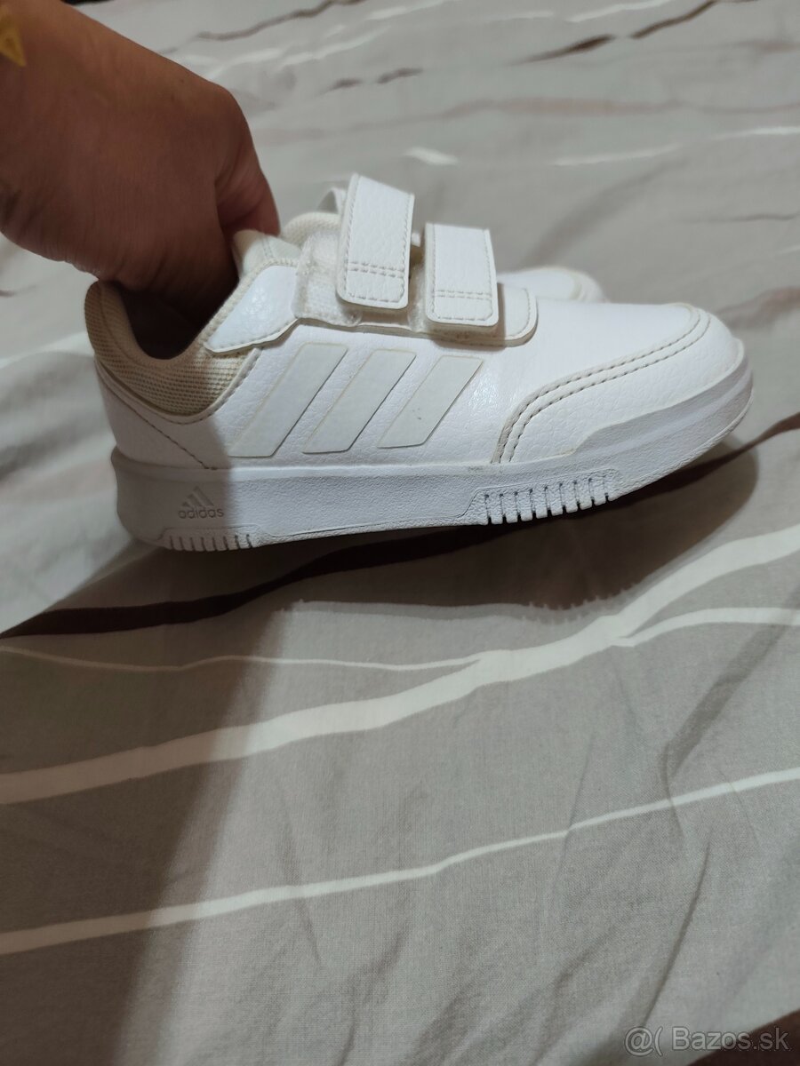 Tenisky Adidas c. 26 - 2