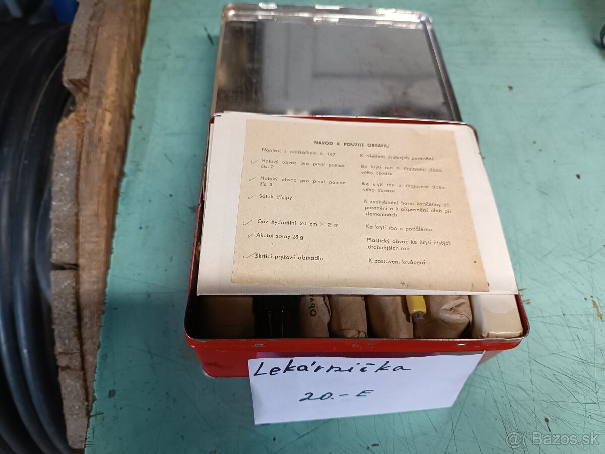 Retro plechová autolekárnička Sanitas - 2