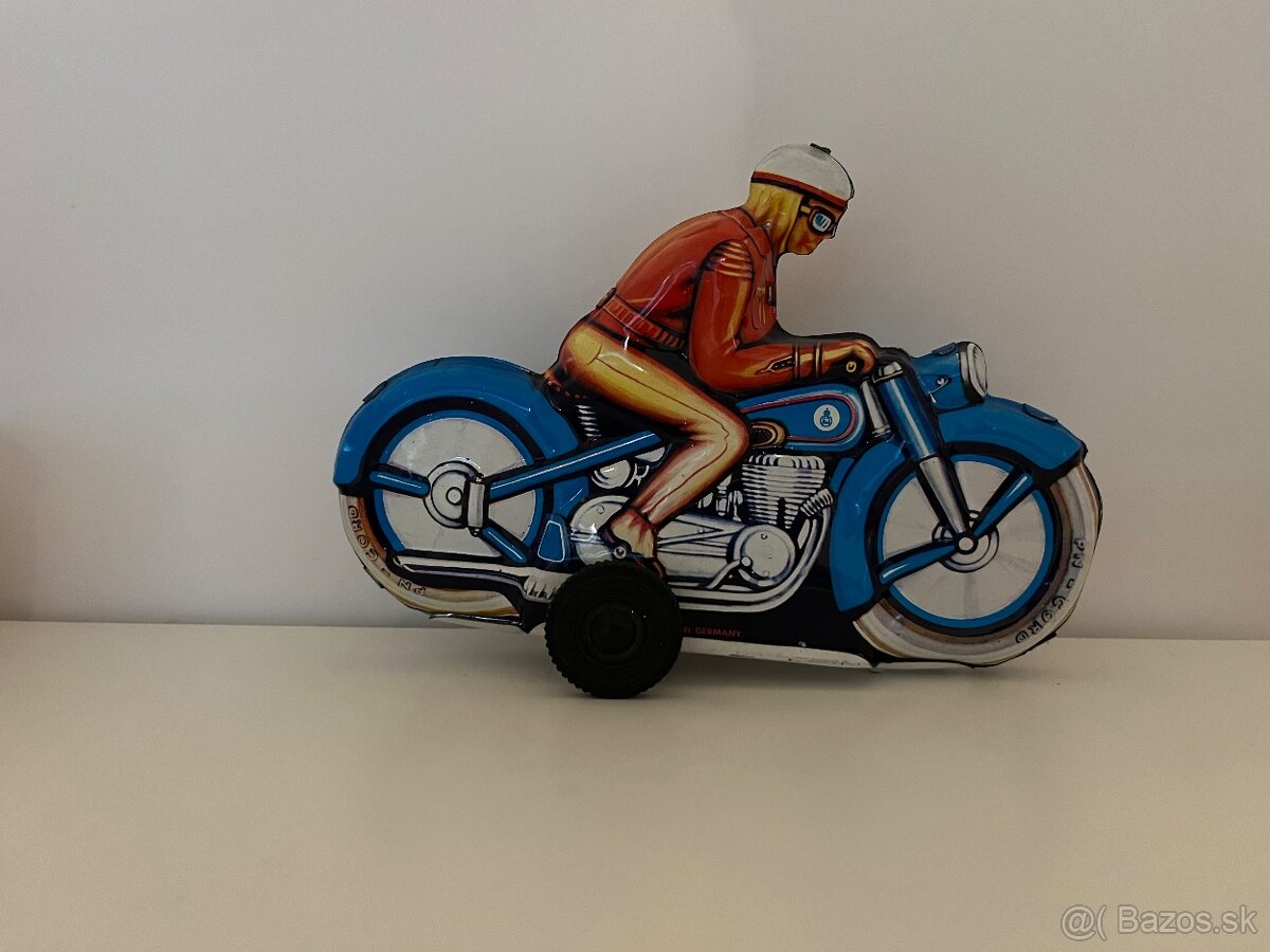 Stará plechová hracka - 2