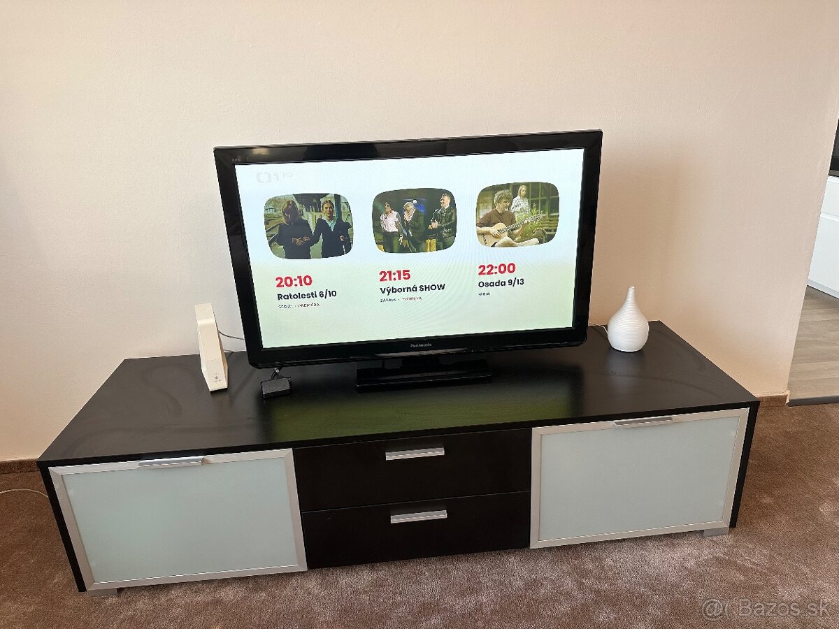 TV panadonic so stolikom - 2