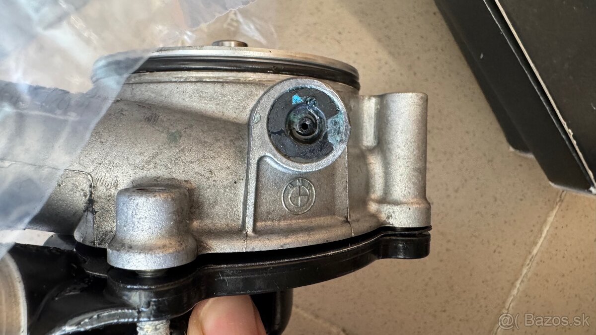 Vodná pumpa BMW S1000R - 2