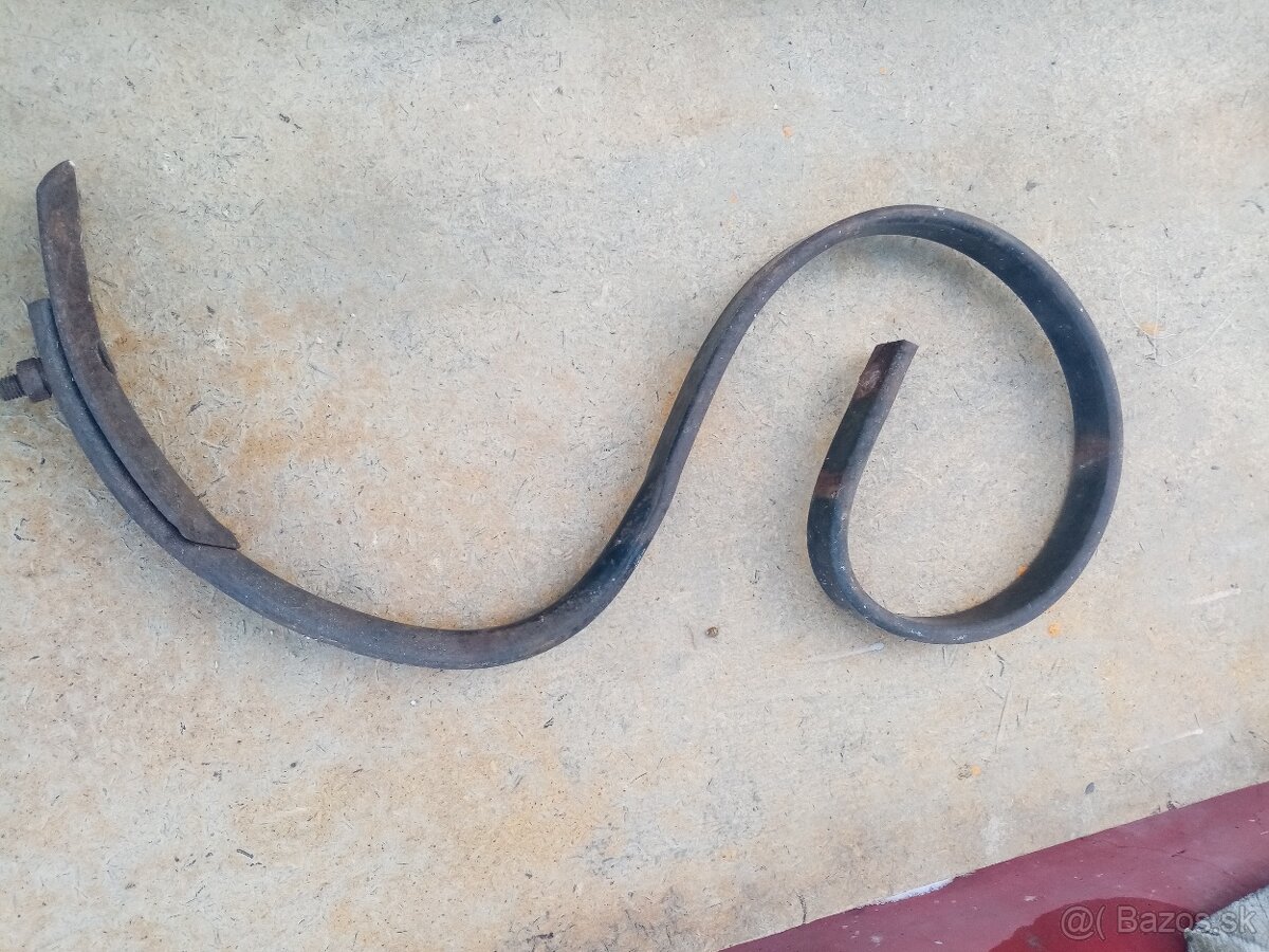 Perá kombinátor - 2