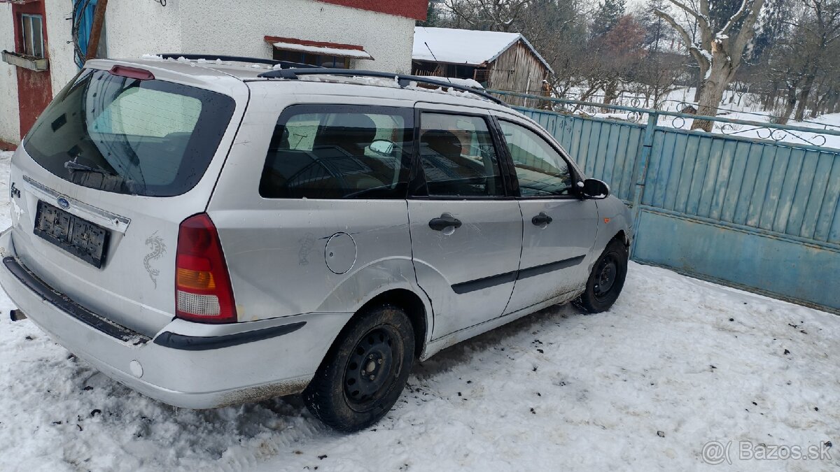 Predám na náhradné diely - 2