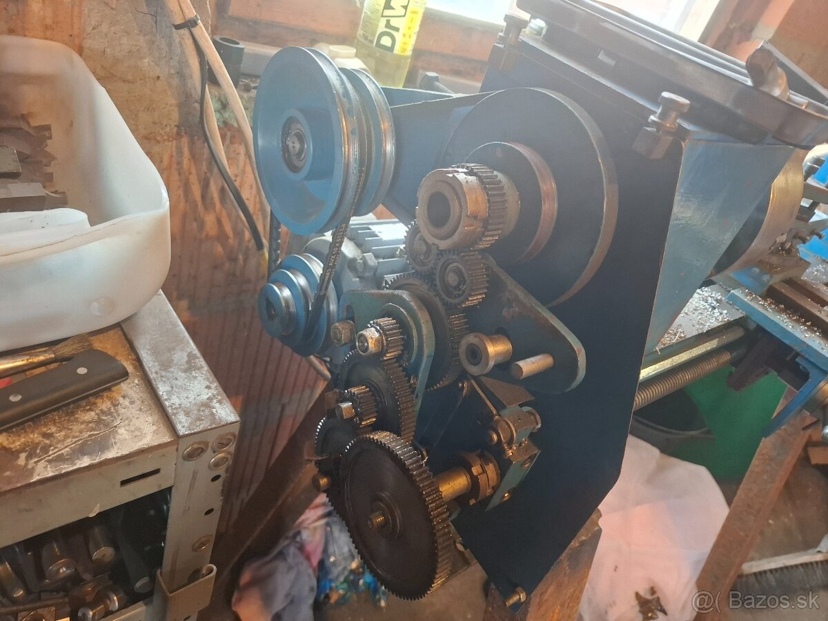 Sustruh-stolovy. - 2