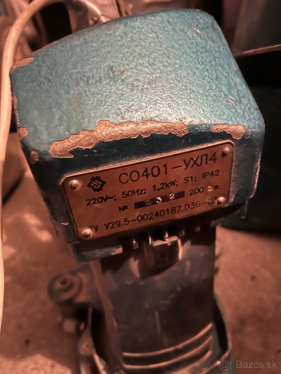 Brúska na parkety - 2