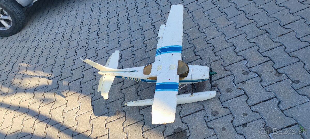 Predám RC Cessna - 2