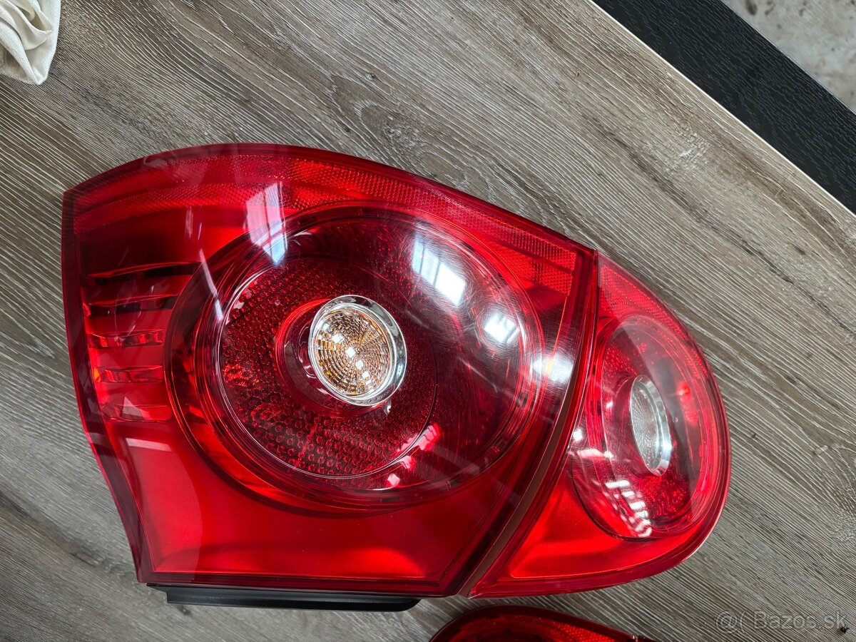 Golf 5 svetla - 2
