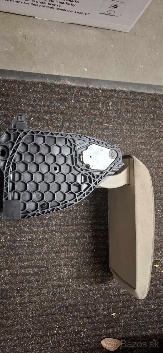 Lakťová opierka Škoda Superb 2 , Bledá - 2