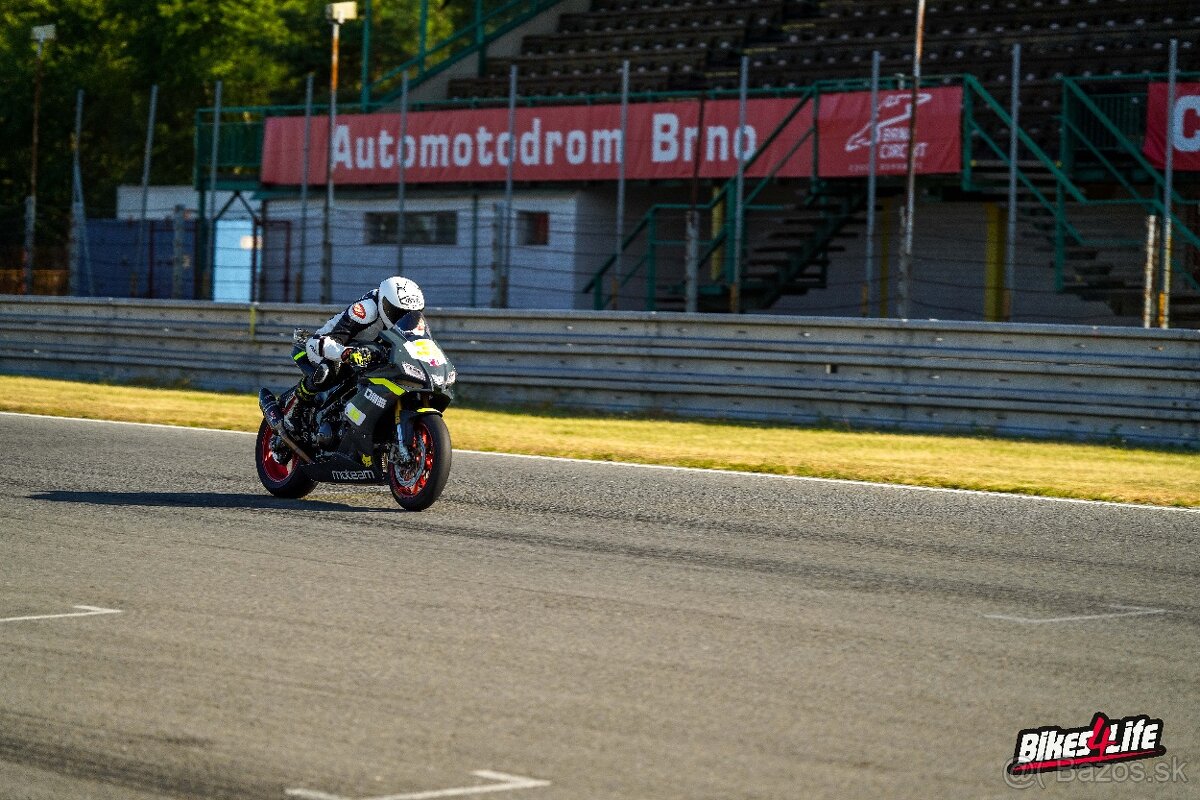 Aprilia RSV4 RR 2017 - 2