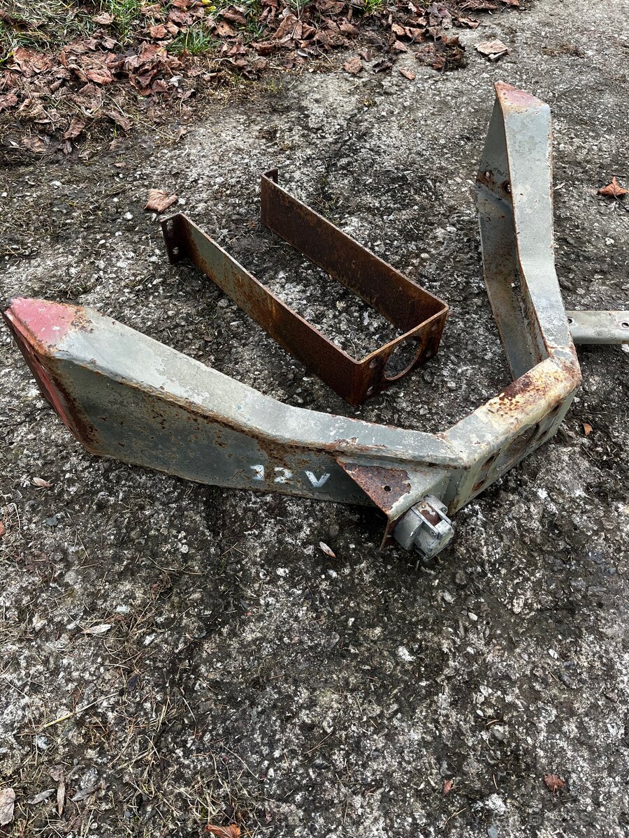 Držiak tiahla V3S - 2