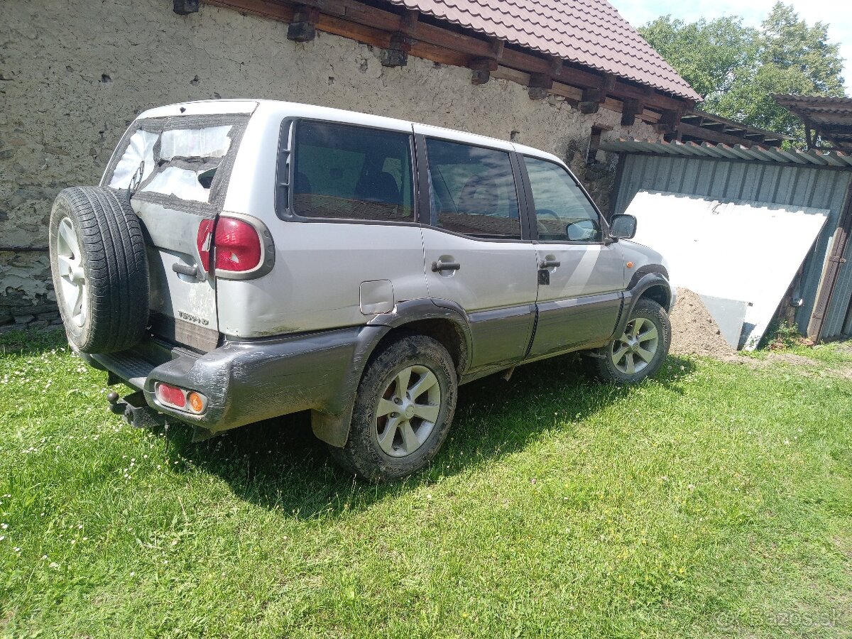 Predám Nissan Terrano na nd - 2