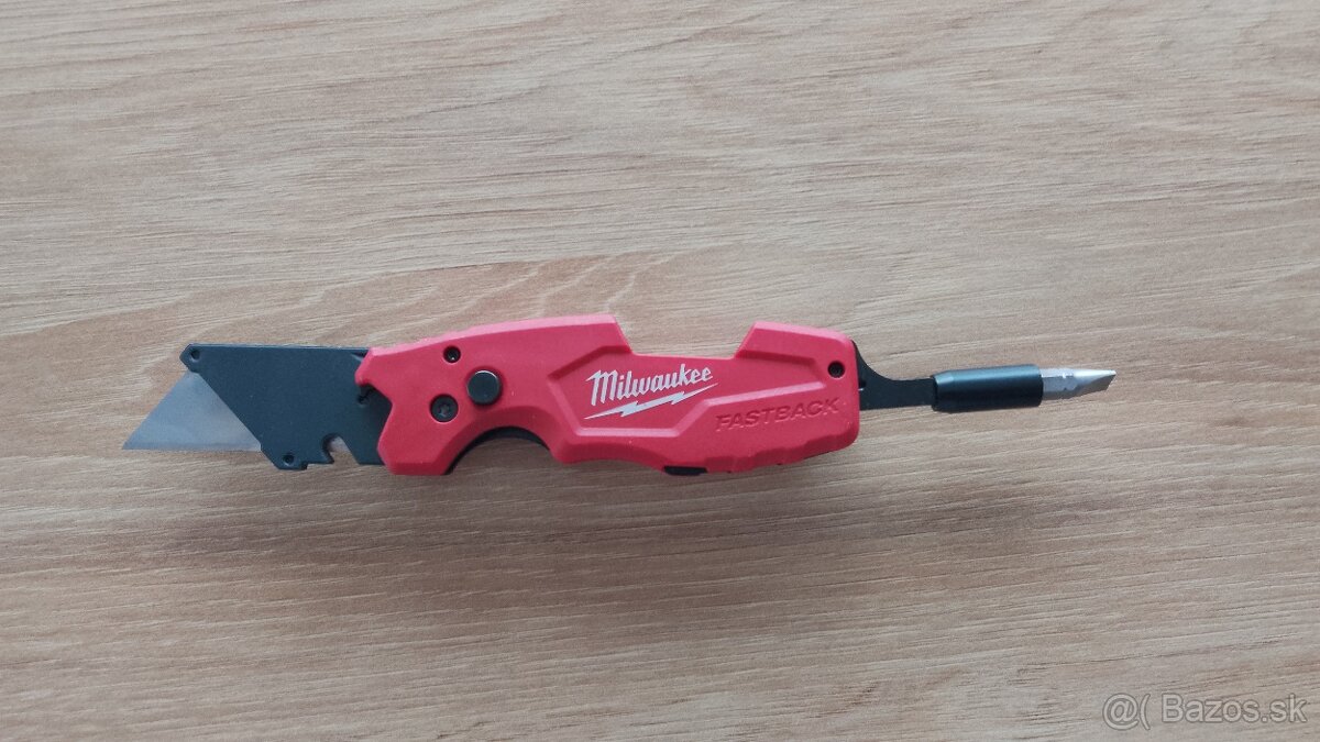 Milwaukee nôž - 2