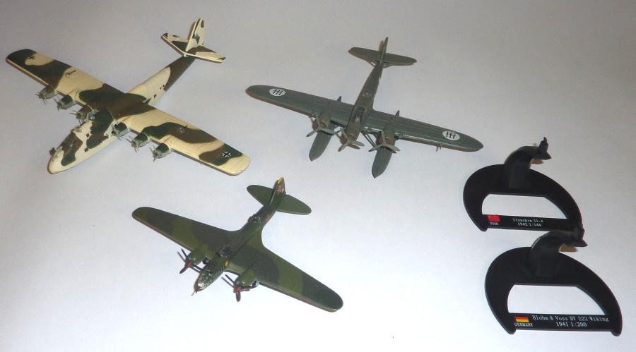 Predám kovové modely lietadiel od Amercom - 2