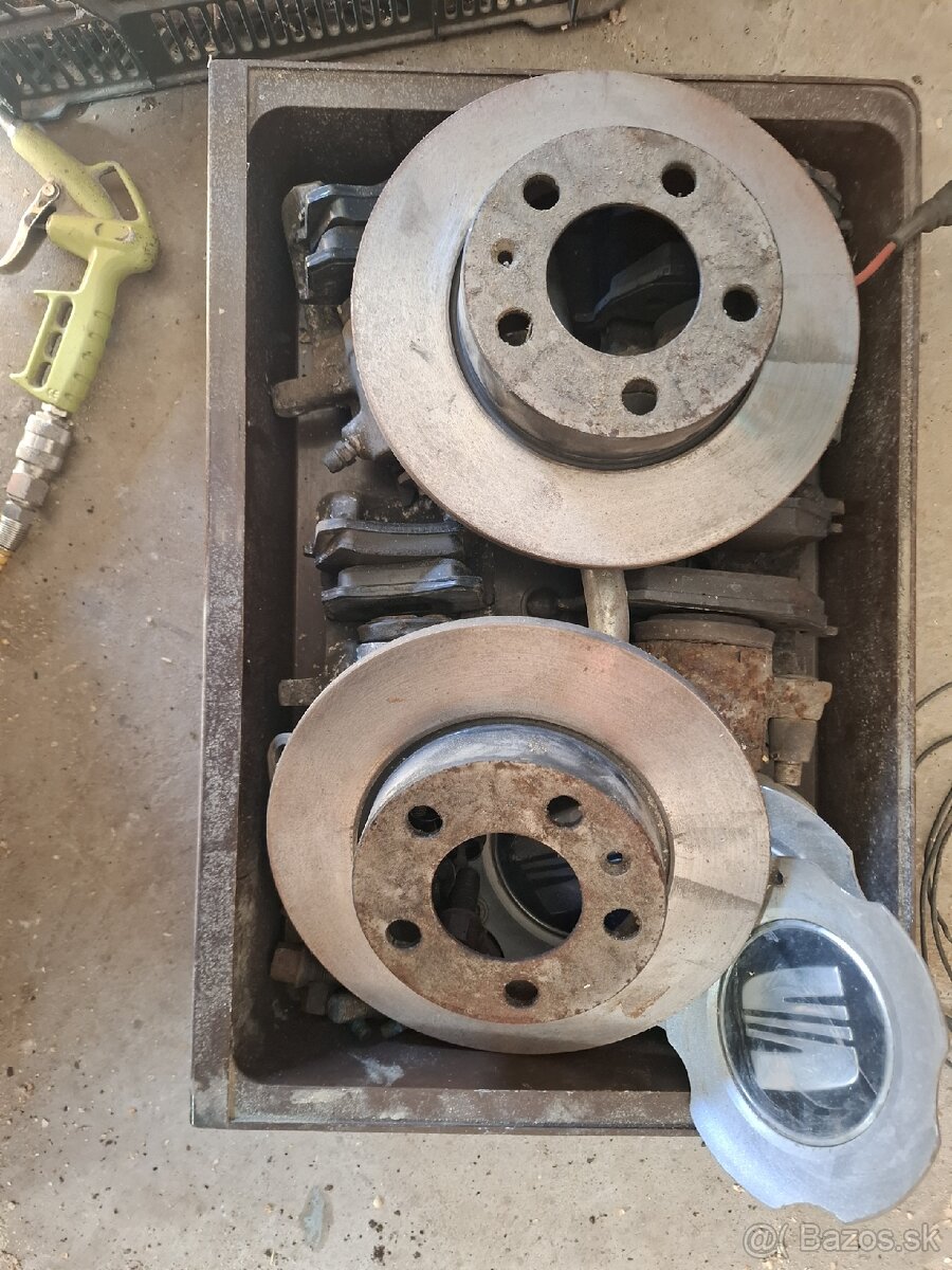 Predám brzdy na Seat leon - 2