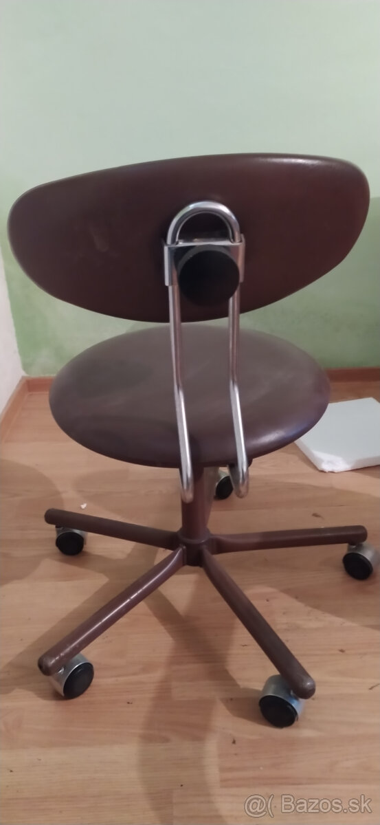 Retro stolička - taburetka s operadlom - 2