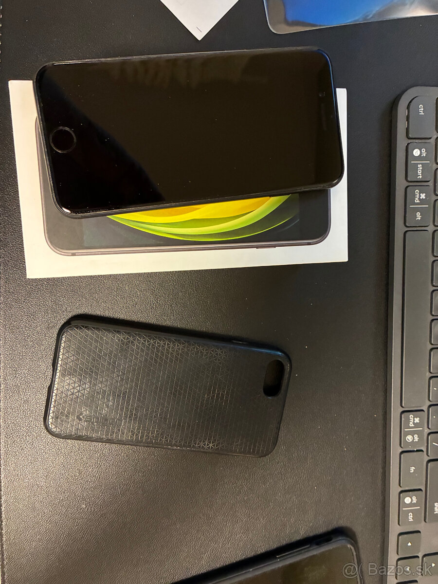 iPhone SE 2020 64GB - 2
