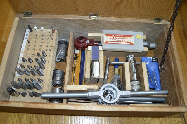 predam drevenu skrinku plnu zavitnikov/sada zavitnikov - 2