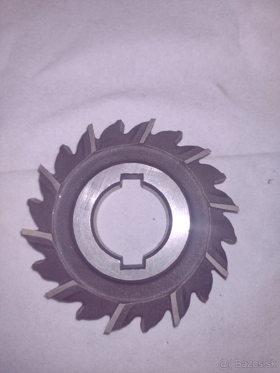 Frézka jemnozubová - 2