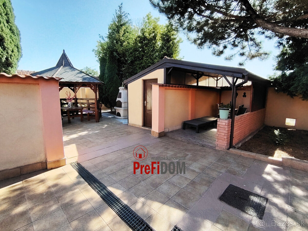 PREDAJ priestranný 5 izbový rodinný dom v meste Šurany. - 2