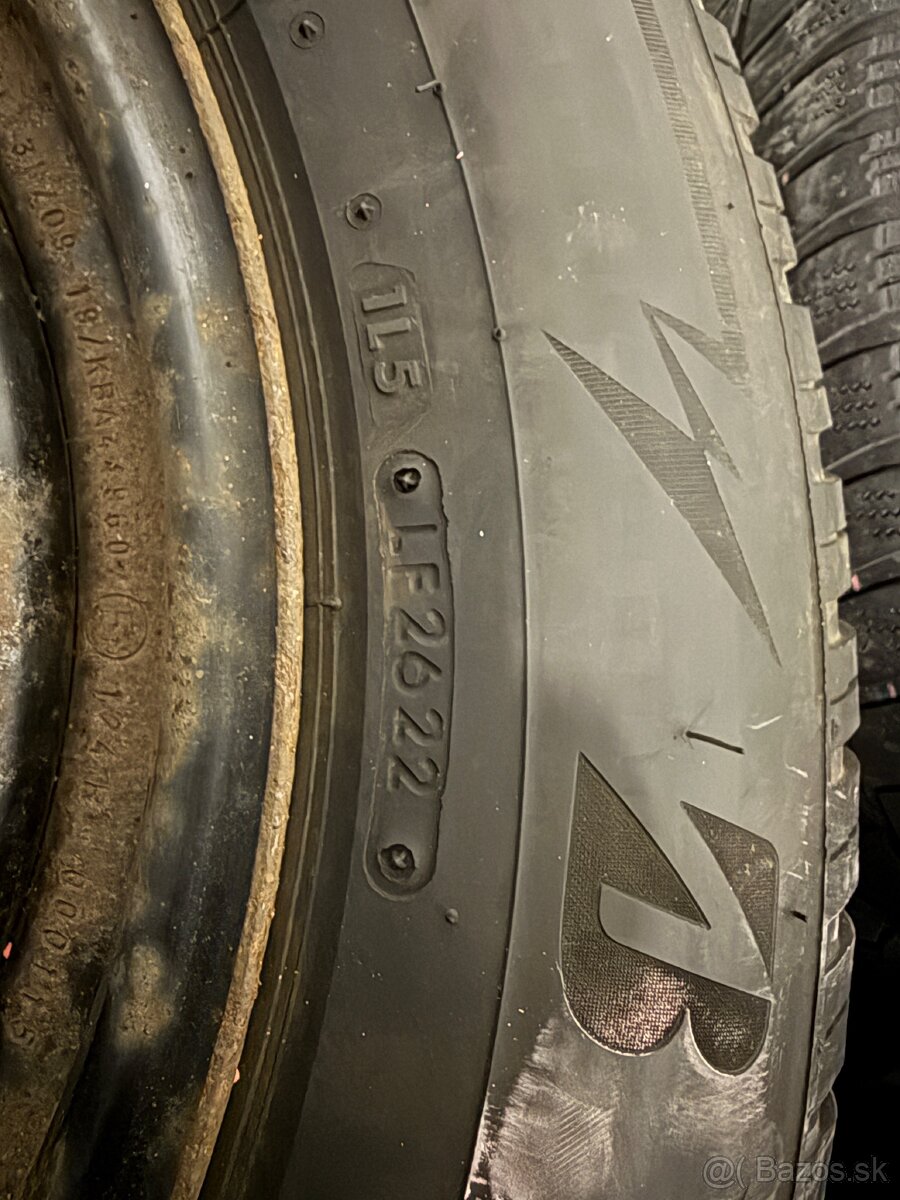 215/65 r17 zimna sada Kodiaq - 2