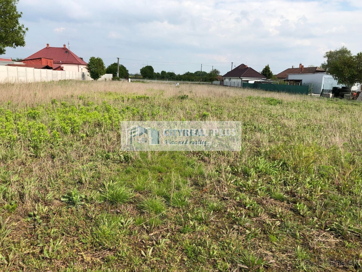 Predám pozemky len 12 km od Nitry - 2