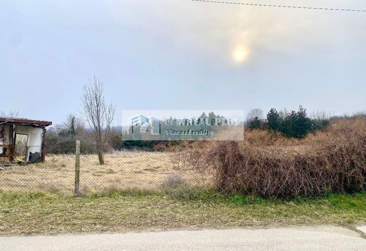 Ponúkame Vám na predaj pozemok v Hurbanove - 2