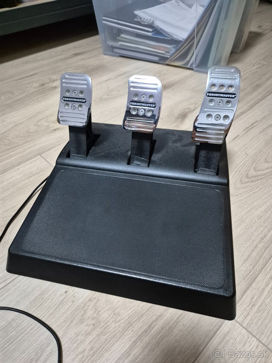 Volant Thrustmaster TMX Pro a T3PA pedále - 2