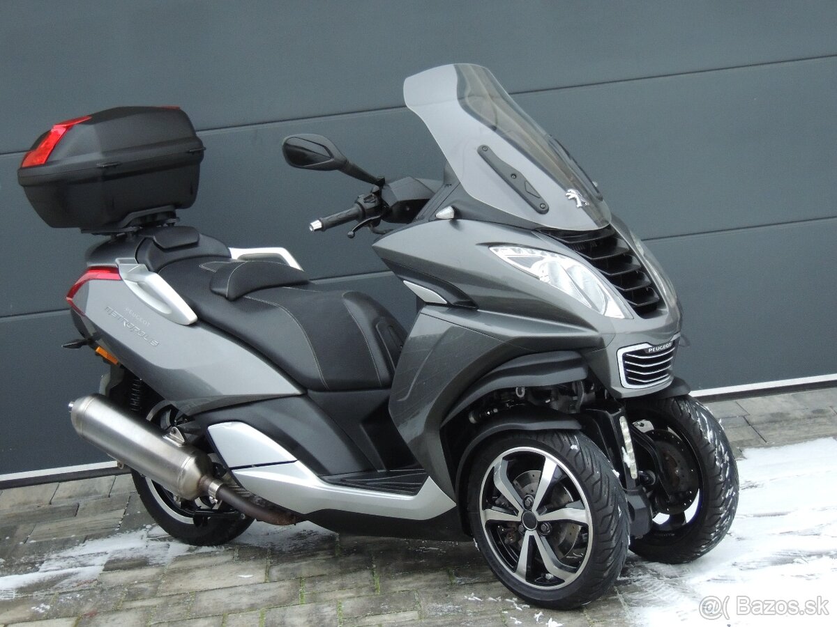 PEUGEOT METROPOLIS 400 2017 ABS TCS,,B" vodičák - 2