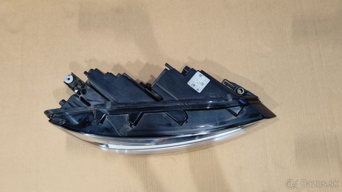 Volkswagen Touran Svetlo - 2