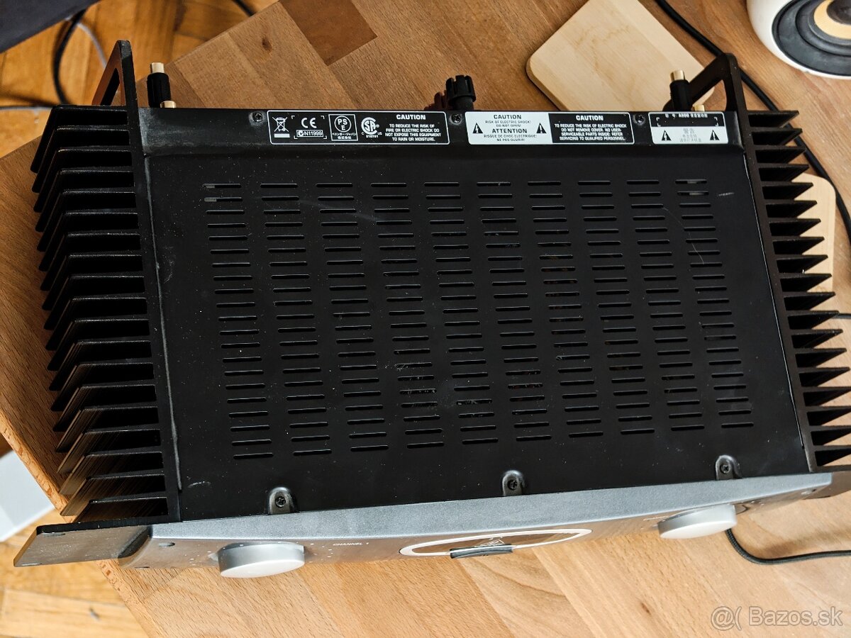 Behringer A500, 300w x 2 - 2