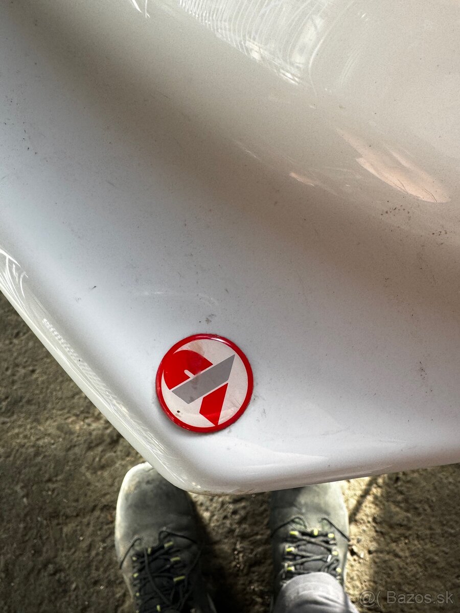 Laminátová vaňa rohova - 2