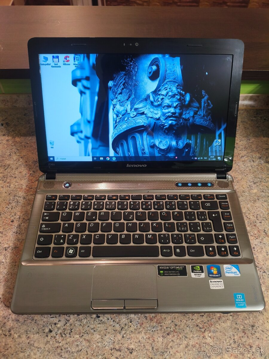 Lenovo IdeaPad Z360 - 2