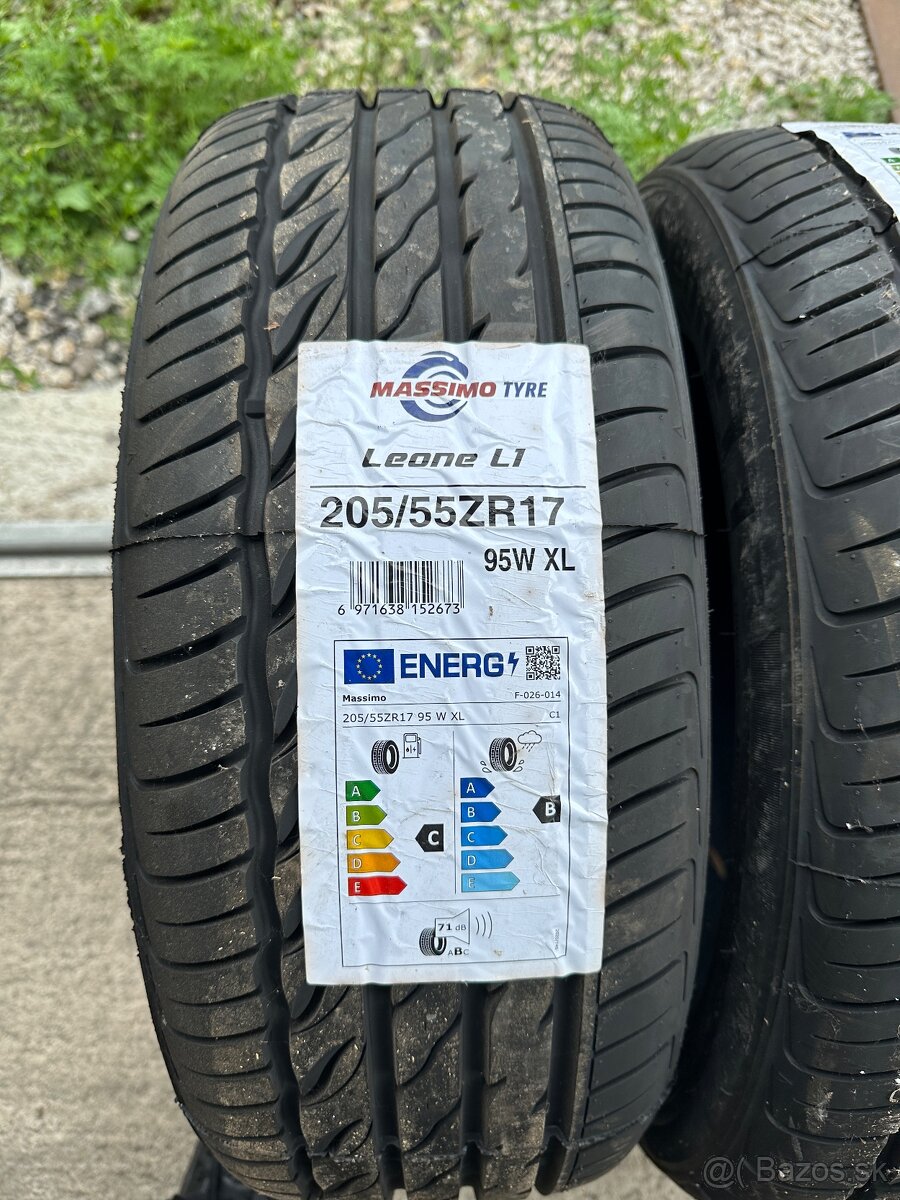 205/55 R17 - 2