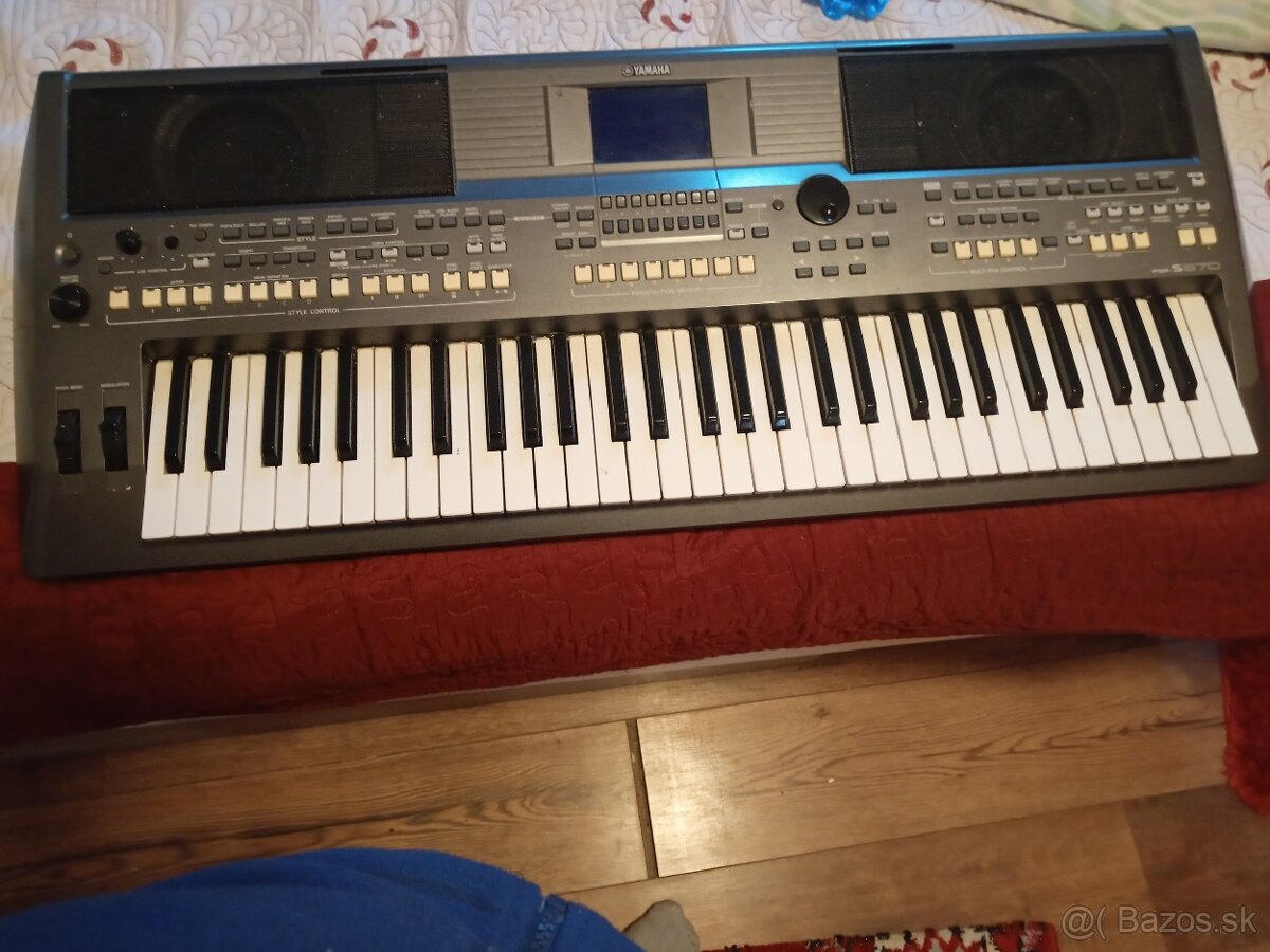 Yamaha s670 - 2