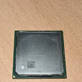Intel Pentium 4 2,4 Ghz - 2