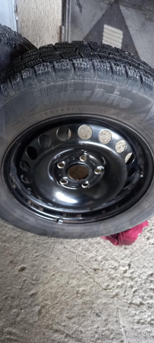 Plechove disky 5x112 r15 s pneu 195/65r15 - 2