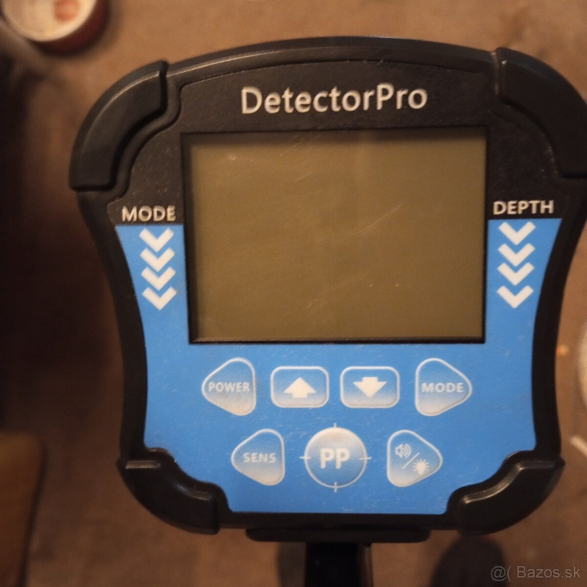 Detektor kovov MD8010 - 2