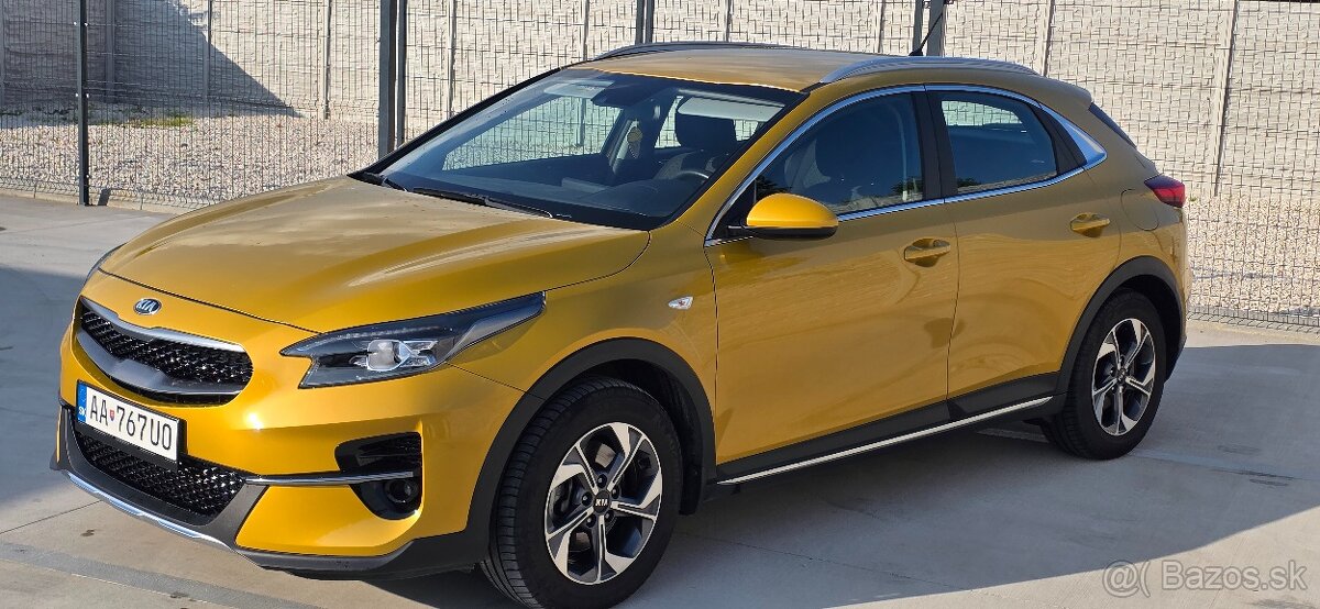 KIA XCEED - 2
