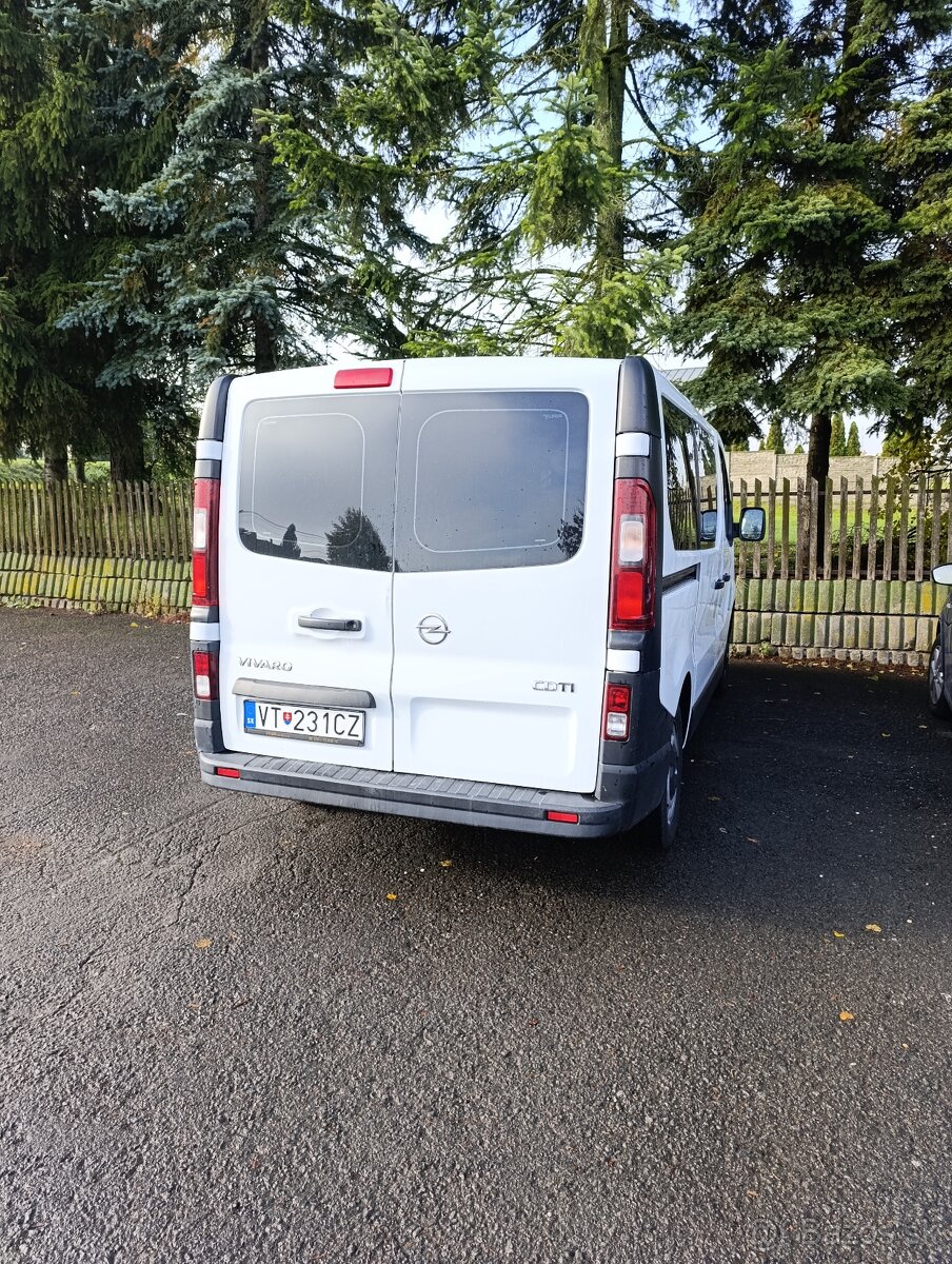 Opel Vivaro - 2