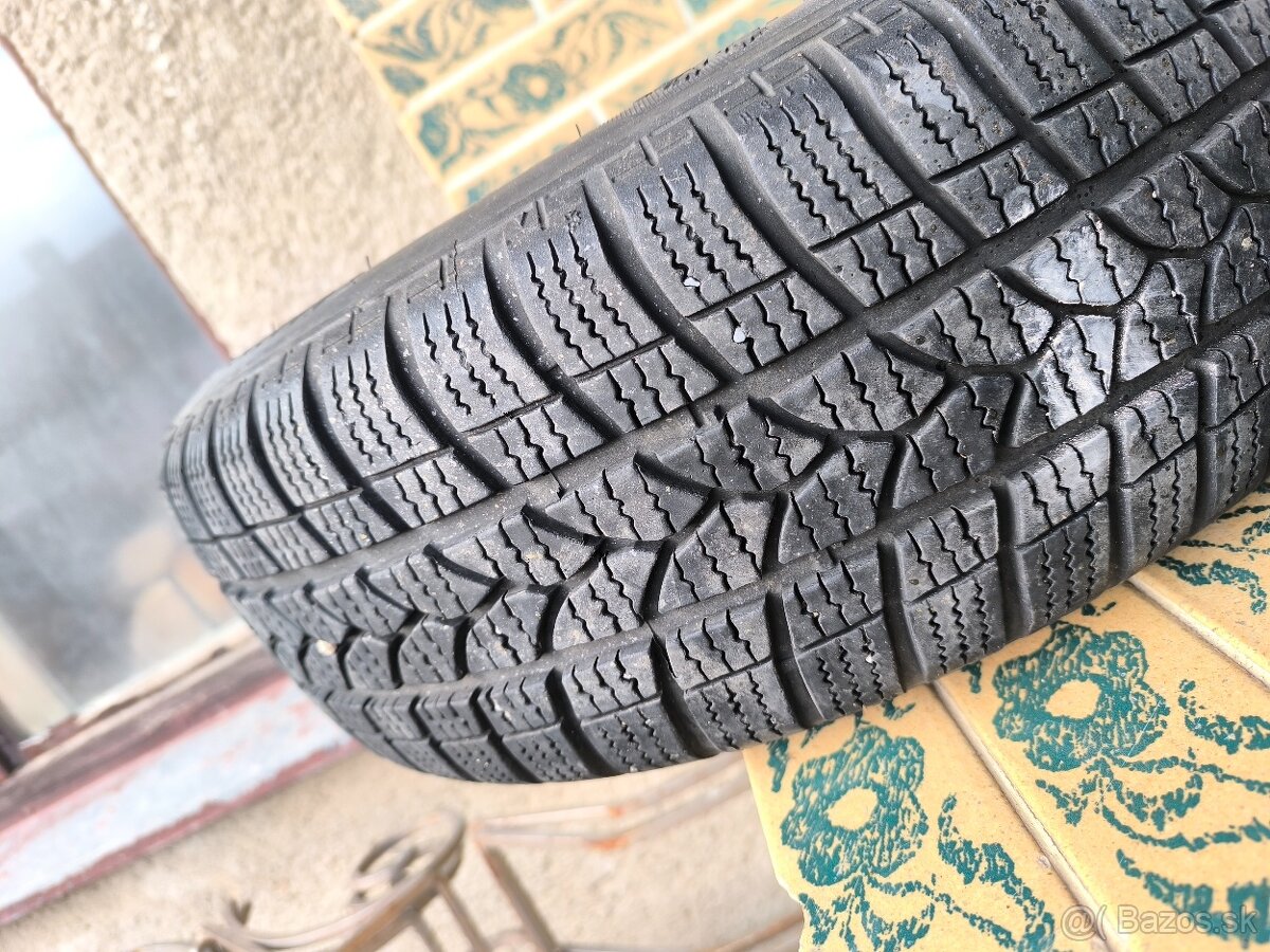 Elektróny 15, 4 x 108 - 2