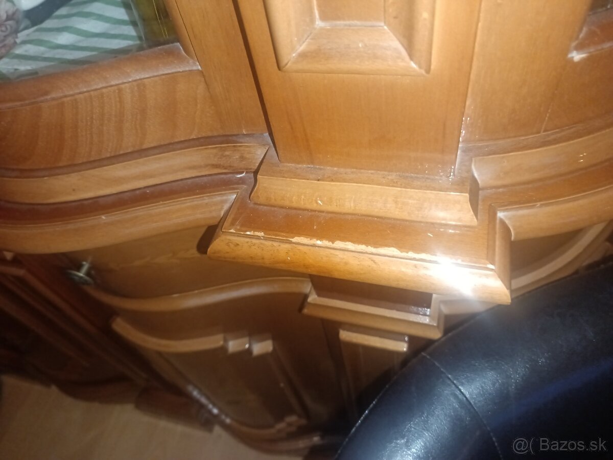 Starožitný nábytok - 2