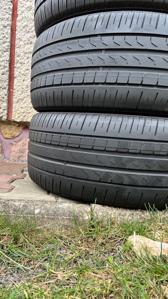 Letné 235/40 r19 Pirelli - 2