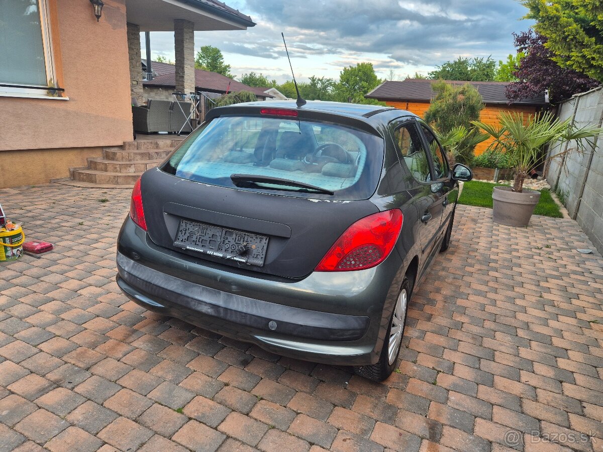 Peugeot 207 - 2