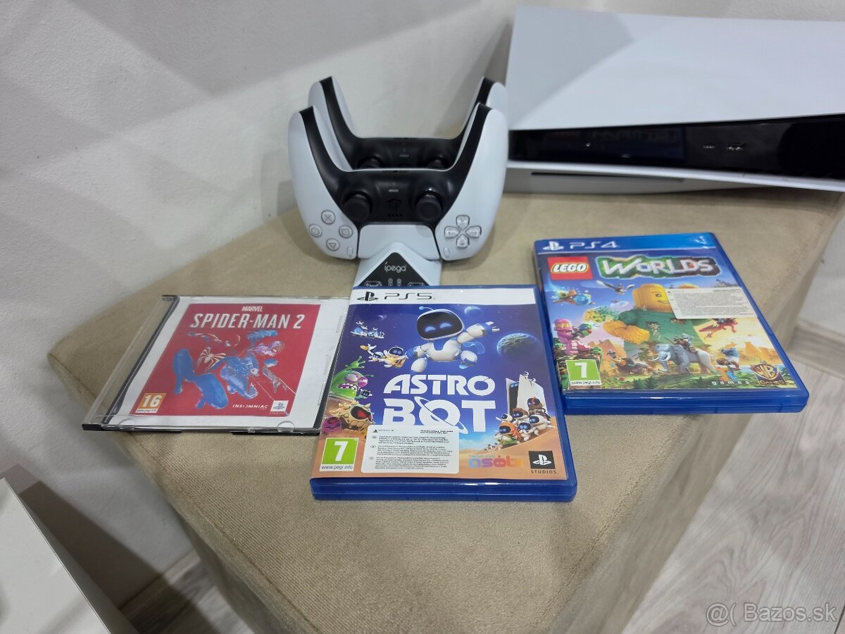 Playstation 5 + hry + 2 ovládače - 2