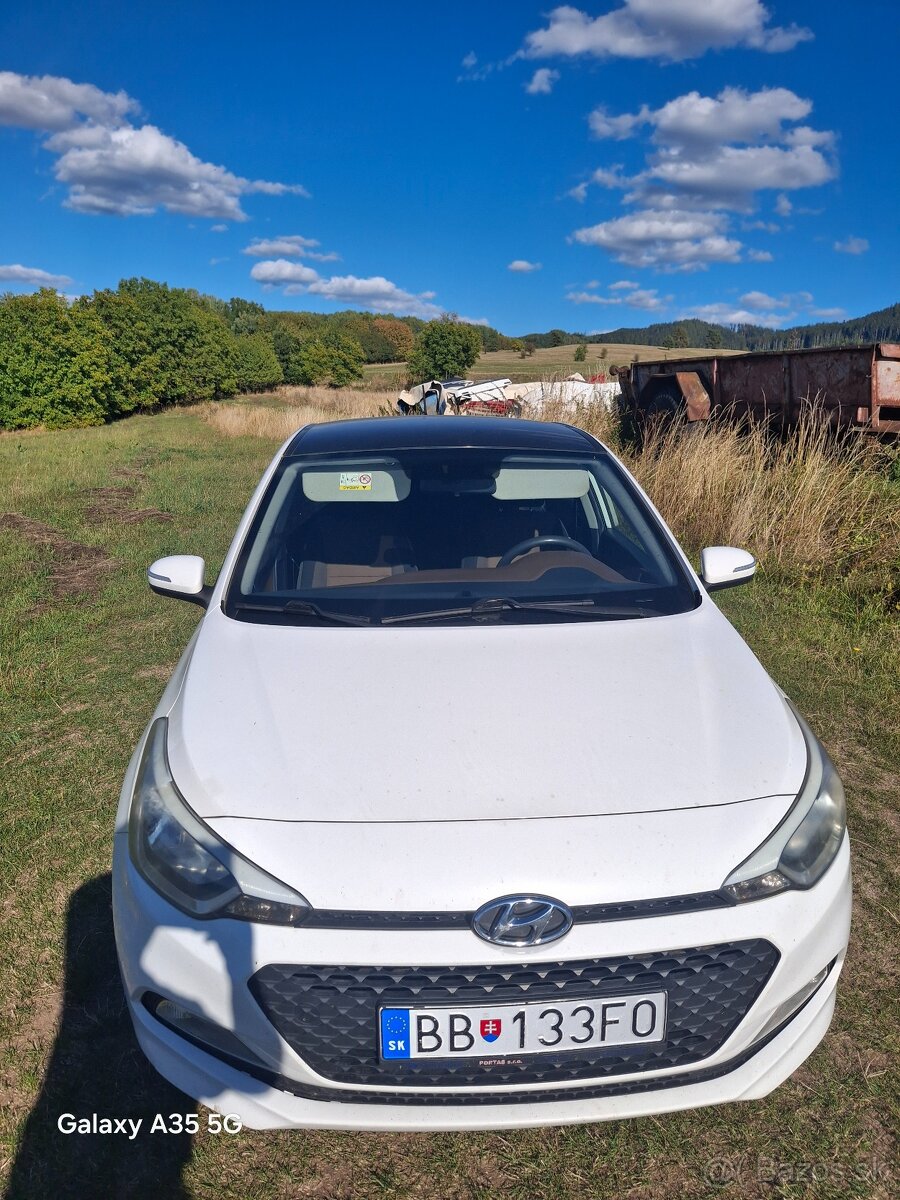Predam Hyundai i20 1.2 benzin - 2