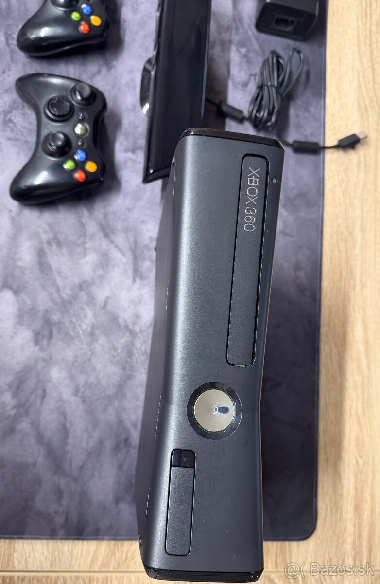 Xbox 360S 250 GB Slim - 2