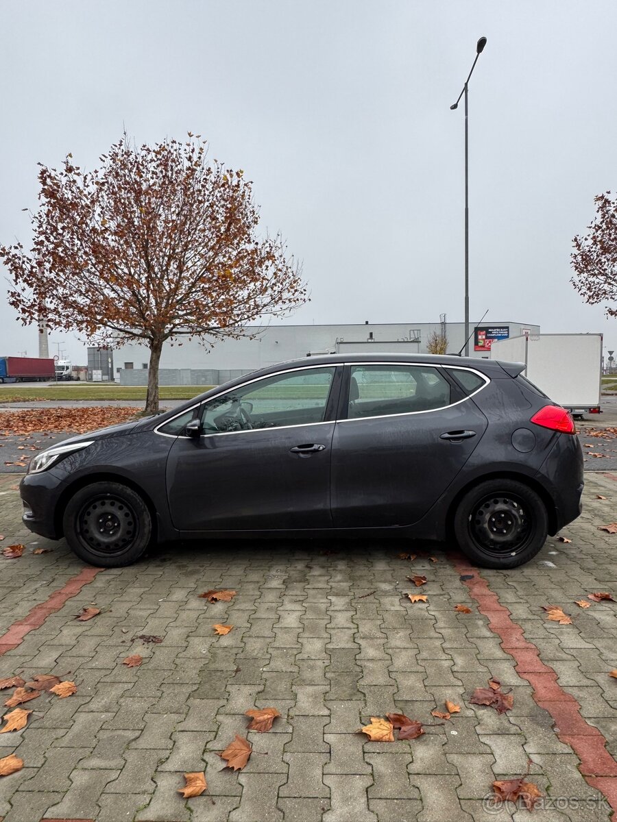 Predám Kiu Ceed 2012, 1.6 Turbo diesel, 96 kW. - 2